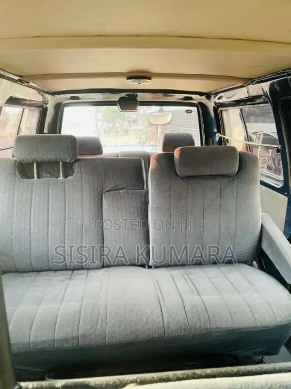 Mitsubishi L300 1982 Van (Used)