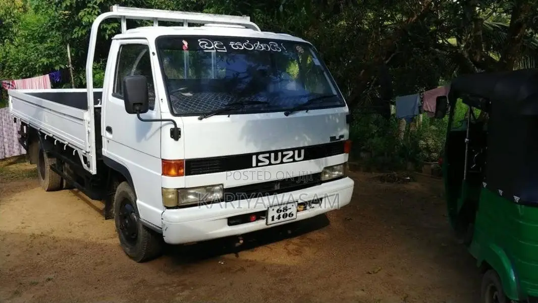 Isuzu ELF 1992 Lorry (Used)