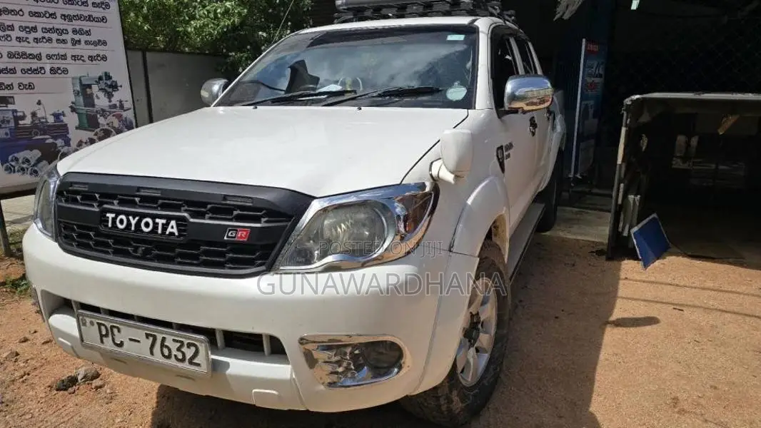 Toyota HILUX 2006 Pickup (Used)