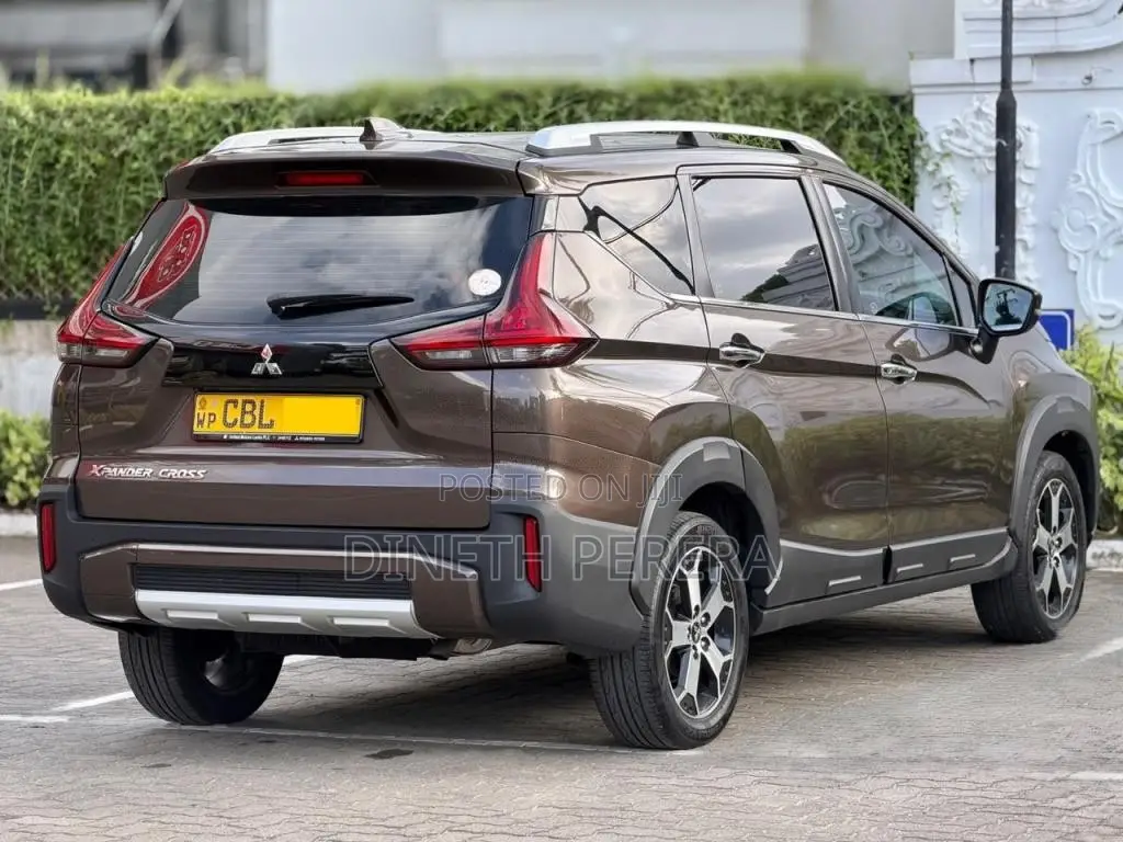 Mitsubishi Xpander Cross 2020 SUV (Used)