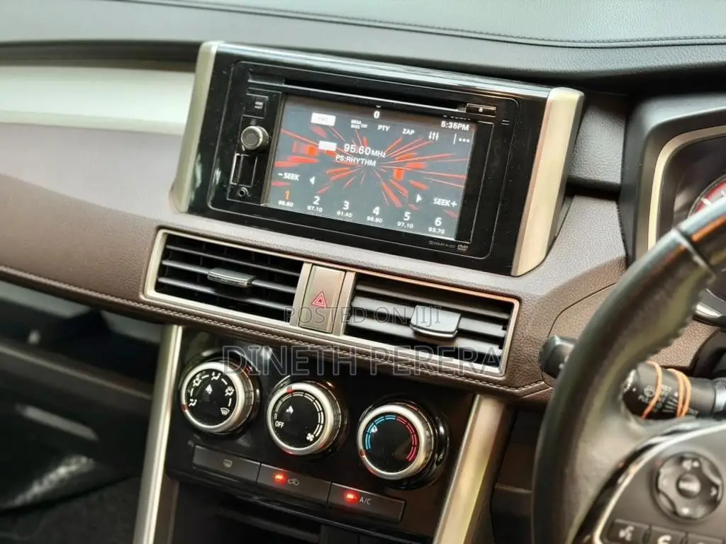 Mitsubishi Xpander Cross 2020 SUV (Used)