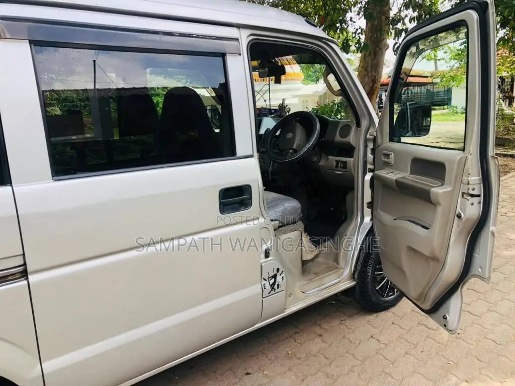Suzuki Every 2011 Van (Used)