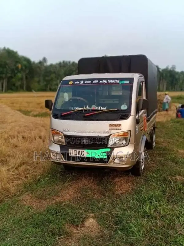 Tata Dimo Batta Xpress 2015 Lorry (Used)