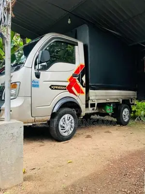 Tata Dimo Batta Xpress 2015 Lorry (Used)