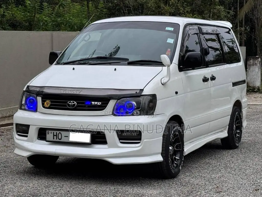 Toyota Townace Noah KR42 2000 Van (Used)