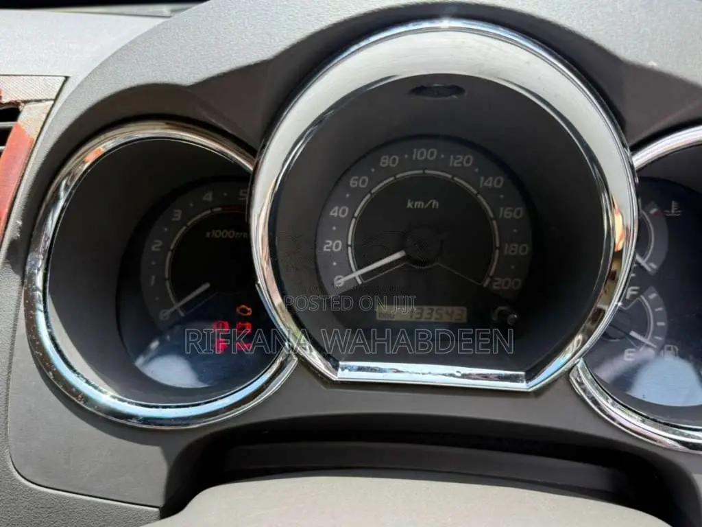 Toyota Hilux 2010 Pickup (Used)