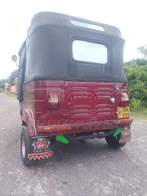 Bajaj 4 Stroke 2013 Three Wheel (Used)