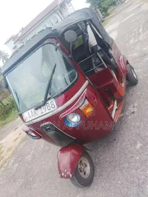 Bajaj 4 Stroke 2013 Three Wheel (Used)