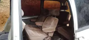 Nissan Serena 1994 Van (Used)