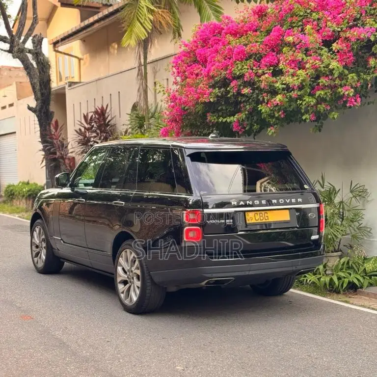 Range-Rover Vogue P400e SE 2018 SUV (Used)