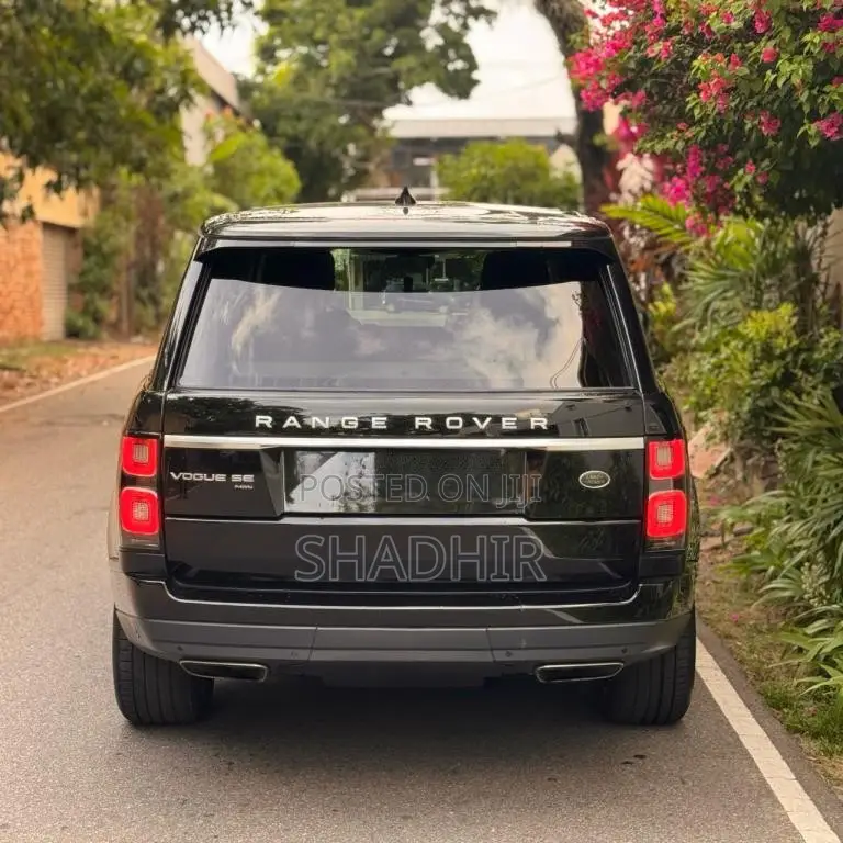 Range-Rover Vogue P400e SE 2018 SUV (Used)