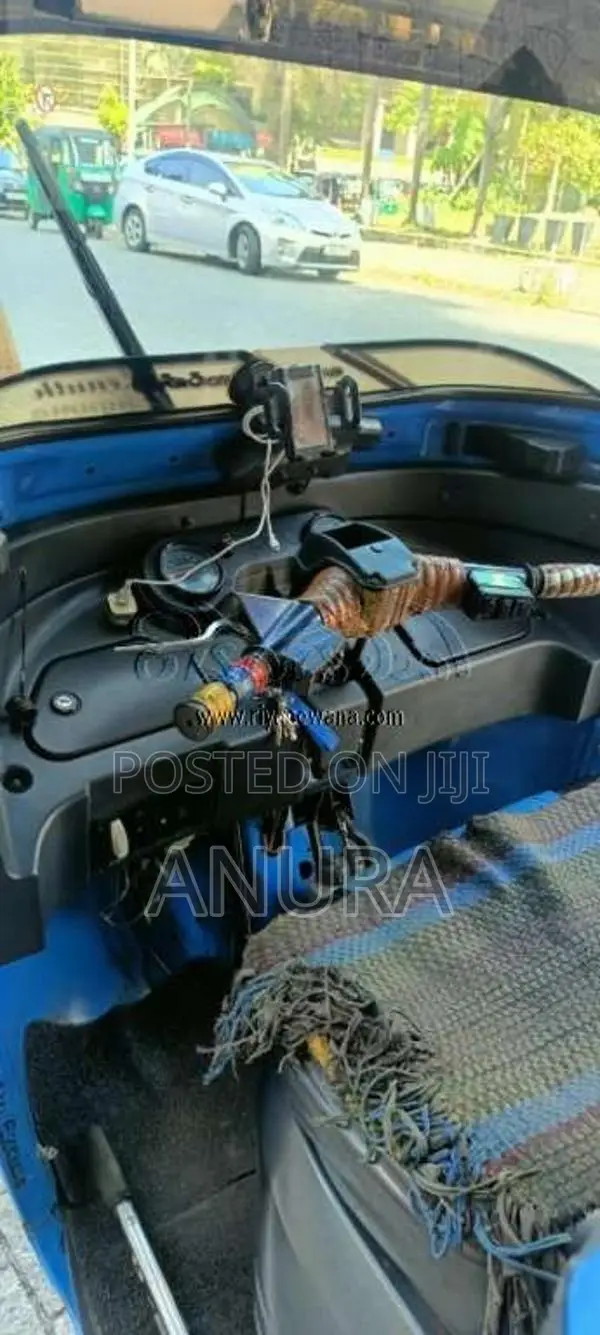 Bajaj RE 2020 Three Wheel (Used)