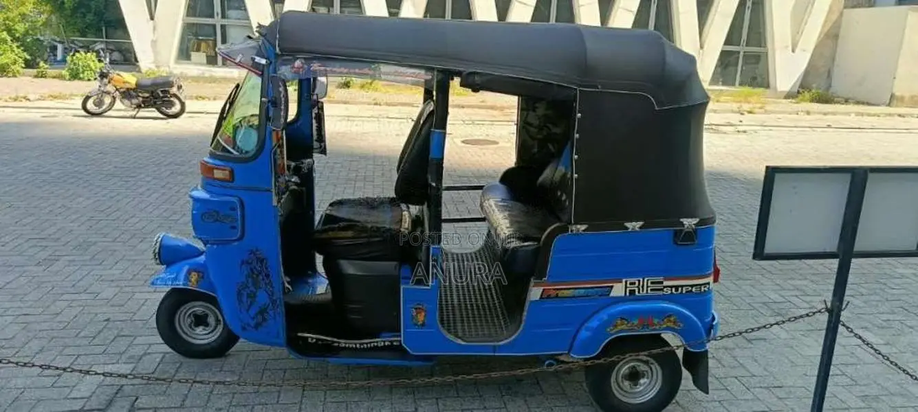 Bajaj RE 2020 Three Wheel (Used)