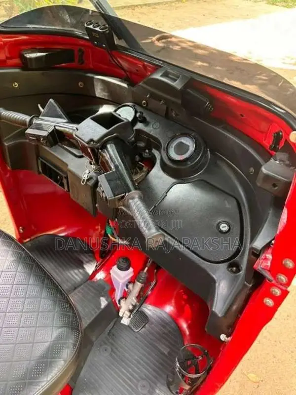 Bajaj RE 4 Stroke 2014 Three Wheel (Used)