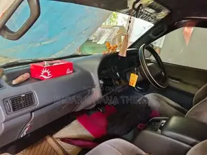 Toyota Hilux LH113 1994 Van (Used)