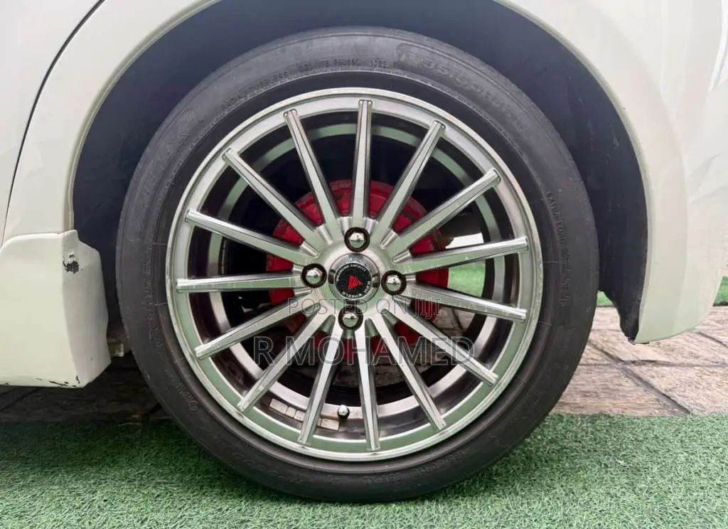 Toyota Vitz 2015 Car (Used)