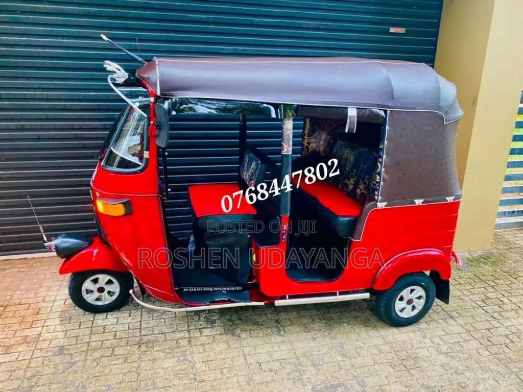 Bajaj 2 Stroke 2004 Three Wheel (Used)