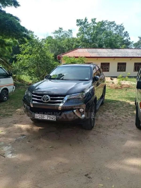 Toyota Fortuner 2018 SUV (Used)