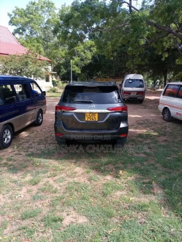 Toyota Fortuner 2018 SUV (Used)