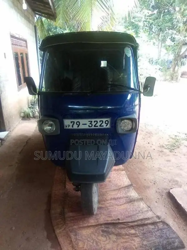 Piaggio Ape 2000 Three Wheel (Used)