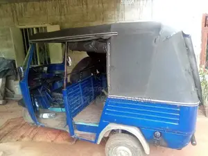 Piaggio Ape 2000 Three Wheel (Used)