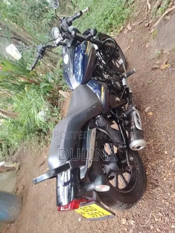Bajaj Avenger 150 2017 Motorbike (Used)