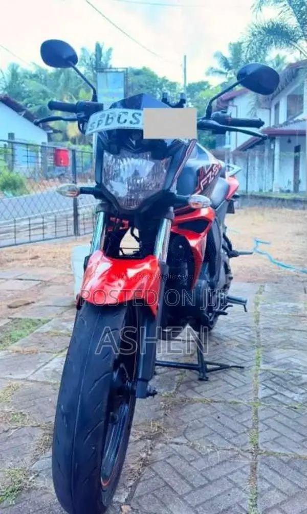 Yamaha FZ-S Version 2.0 2015 Motorbike (Used)
