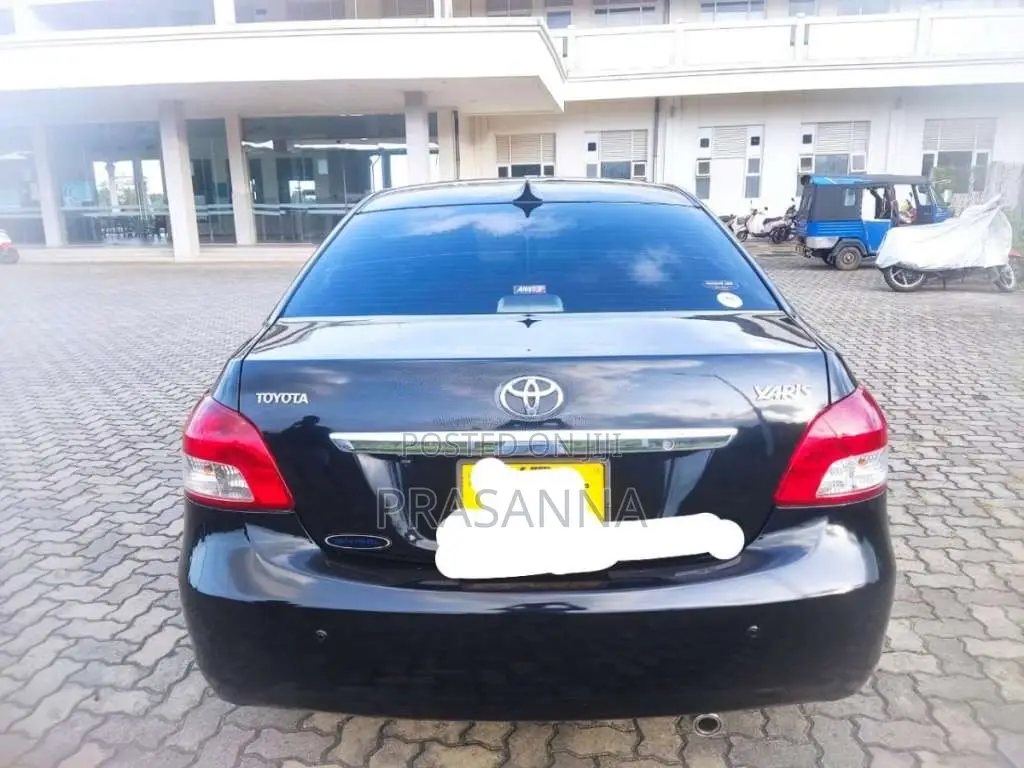 Toyota Yaris 2009 Car (Used)