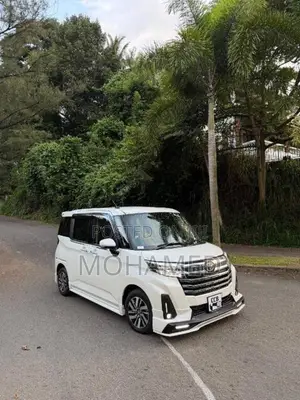 Toyota ROOMY CUSTOM G 2023 Car (Used)