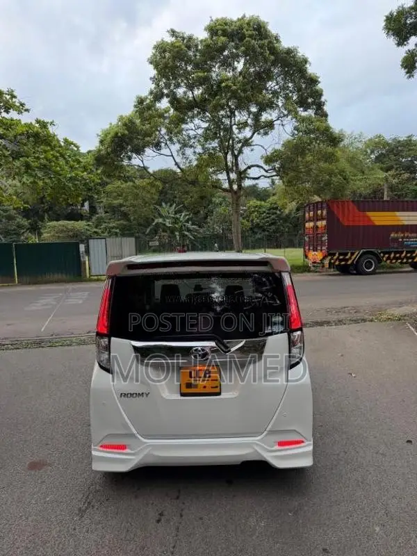 Toyota ROOMY CUSTOM G 2023 Car (Used)