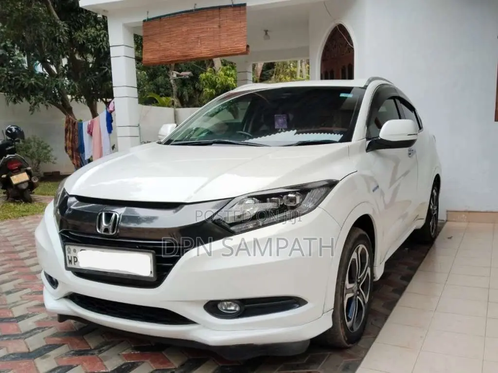 Honda Vezel 2016 SUV (Used)