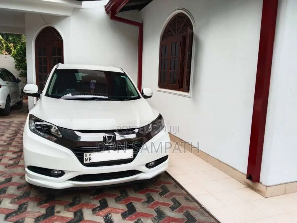 Honda Vezel 2016 SUV (Used)
