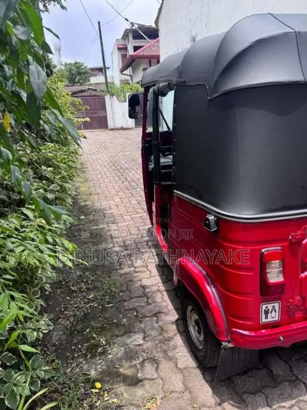 Bajaj RE 205 2019 Three Wheel (Used)