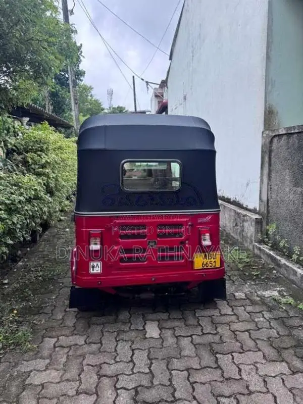 Bajaj RE 205 2019 Three Wheel (Used)