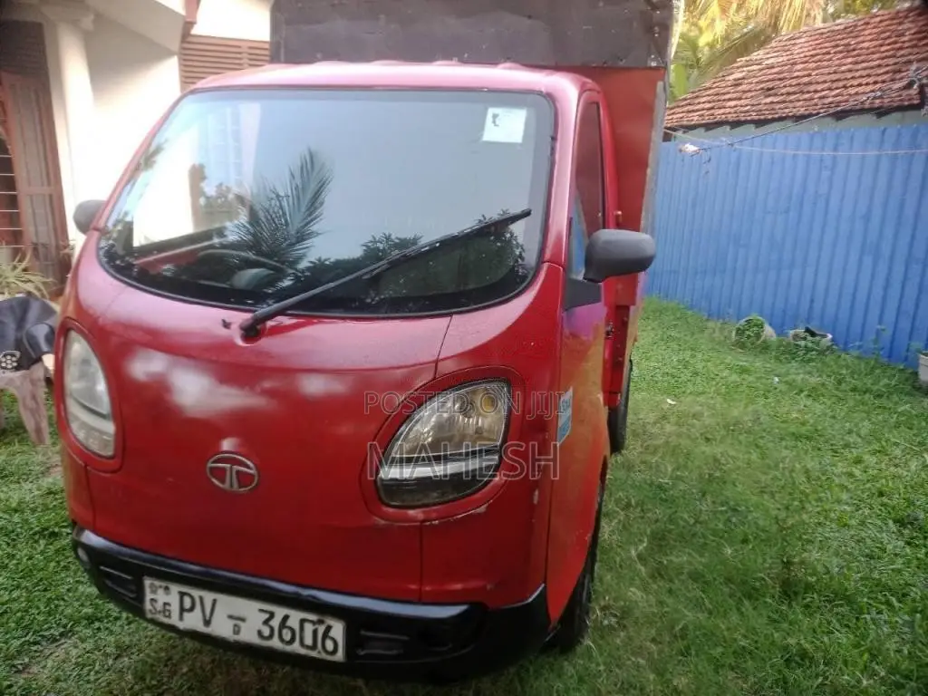 Tata Dimo Batti 2013 Lorry (Used)