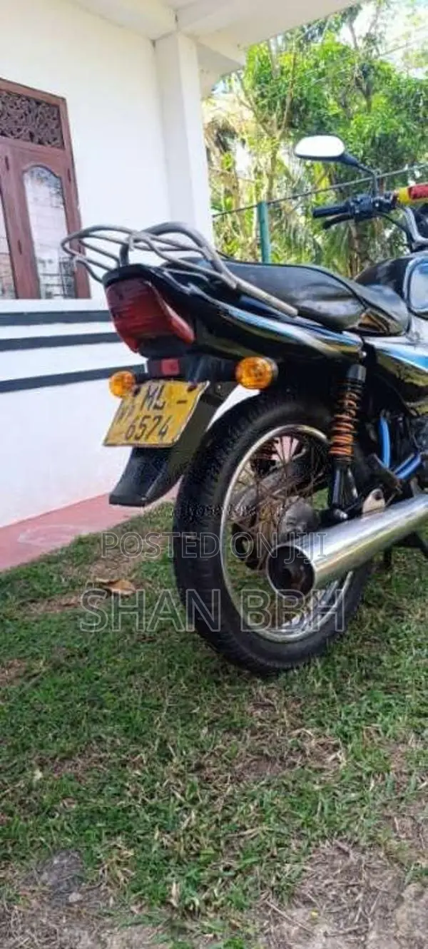 Bajaj CT-100 2005 Motorbike (Used)