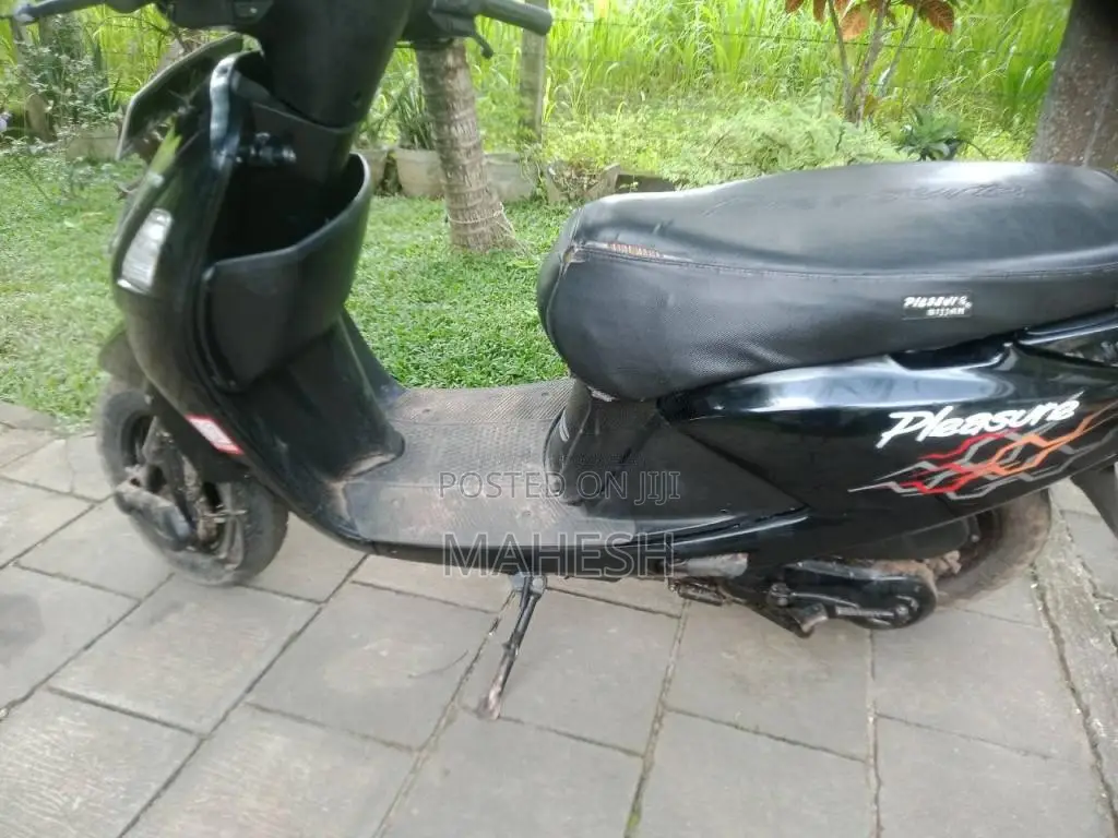 Hero Pleasure 2012 Motorbike (Used)