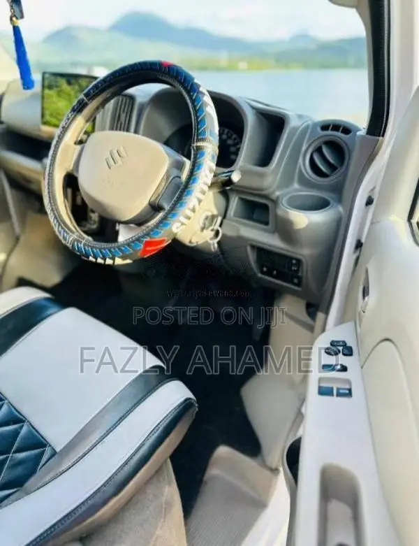 Suzuki DA17 2017 Van (Used)