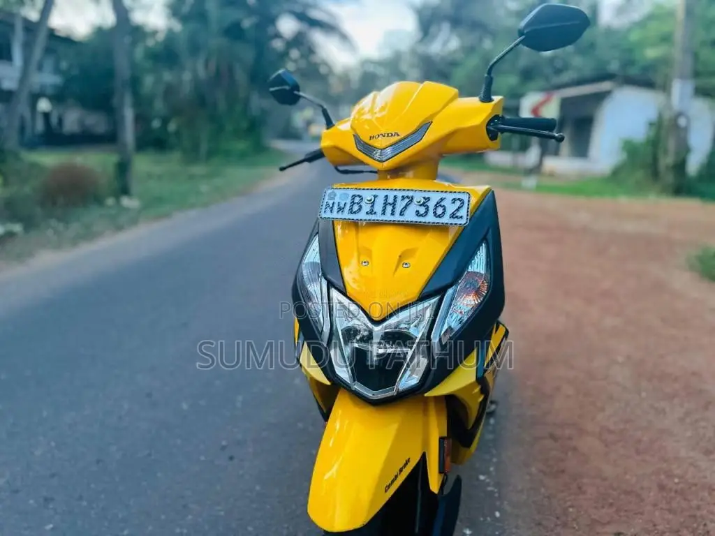 Honda Dio 2019 Motorbike (Used)