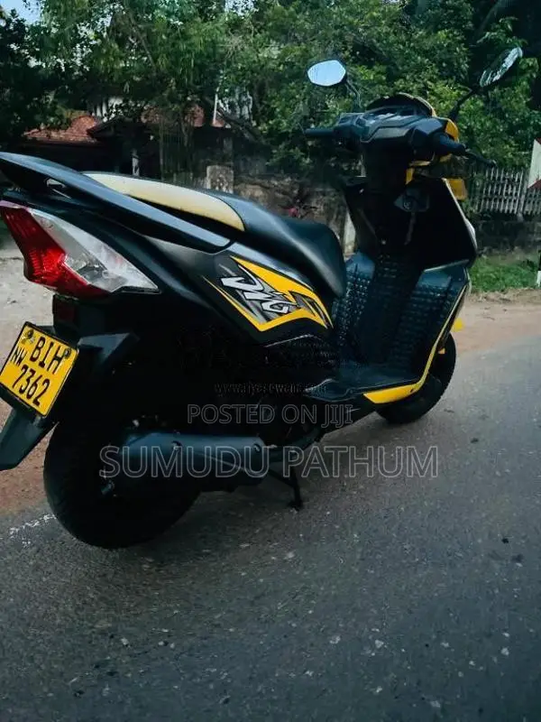 Honda Dio 2019 Motorbike (Used)