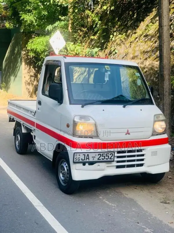 Mitsubishi MiniCab 2000 Lorry (Used)