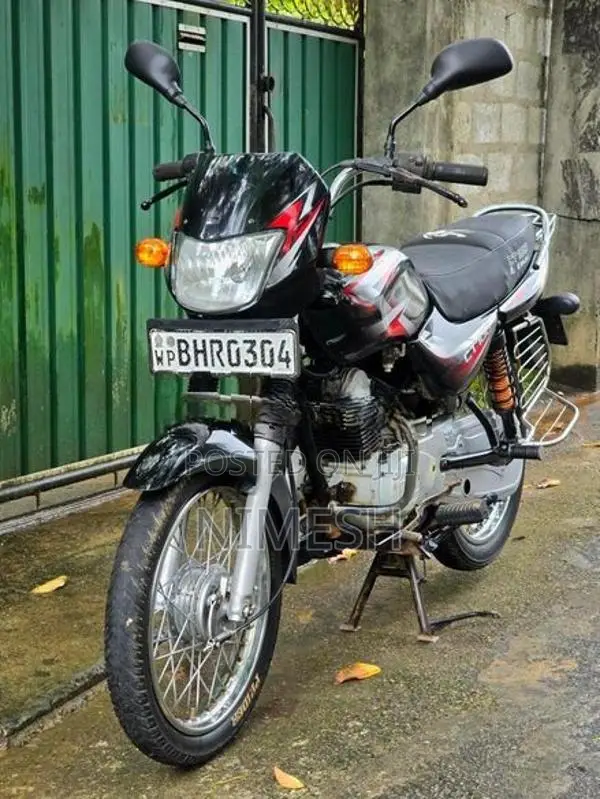 Bajaj CT100 2019
