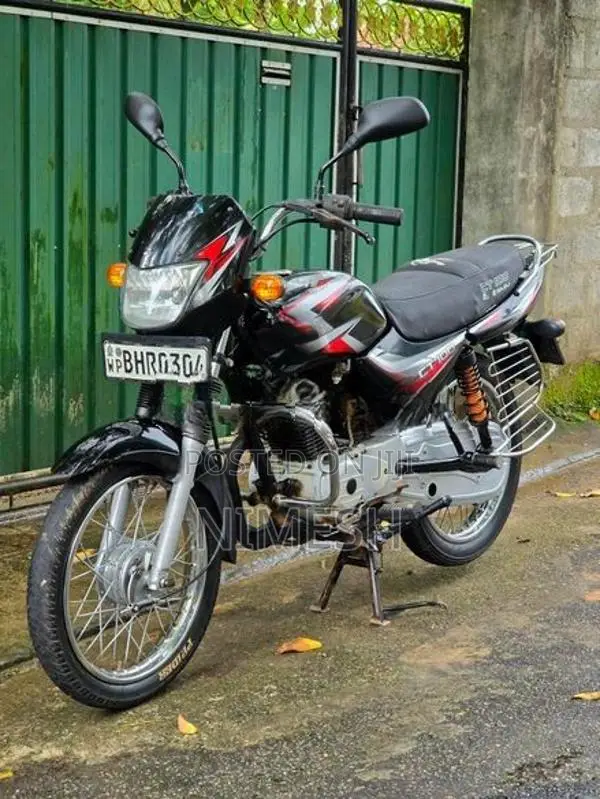 Bajaj CT100 2019