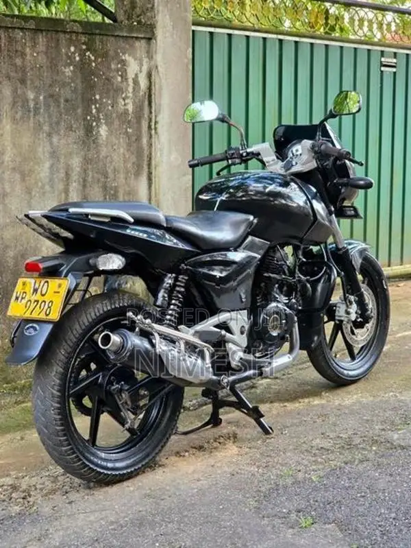Bajaj Pulsar 180 2011