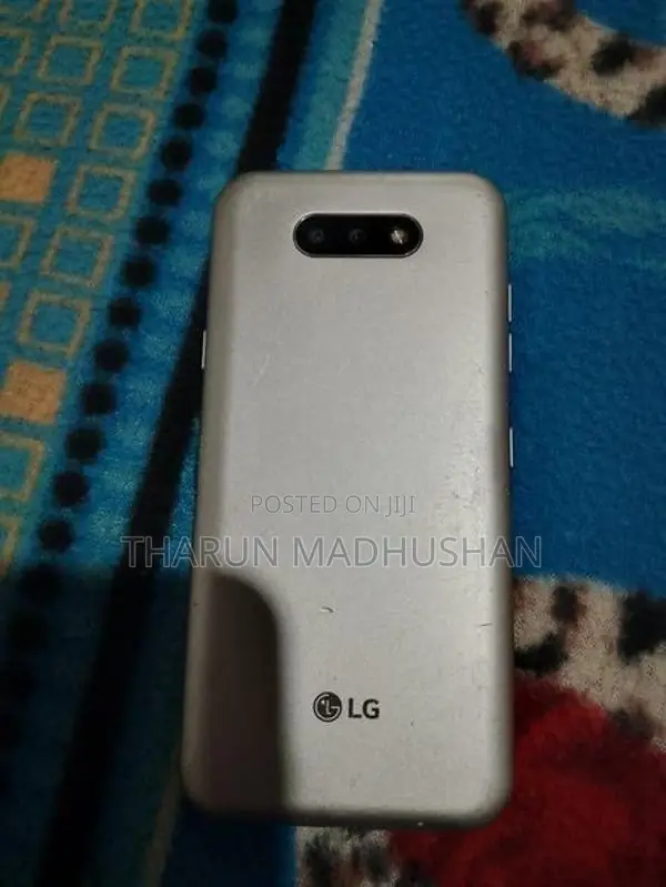 LG Q31 3gb/32gb (Used)