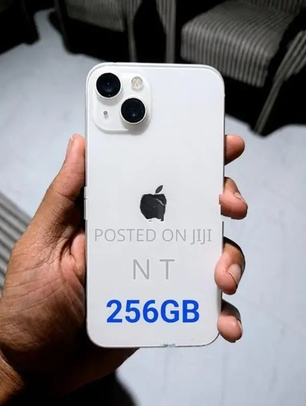 Apple iPhone 13 (Used)