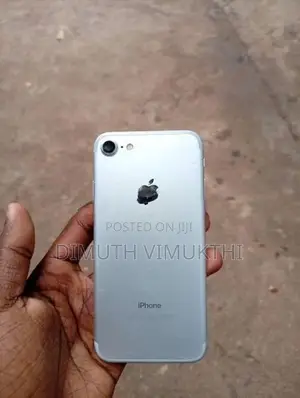 Apple iPhone 7 (Used)