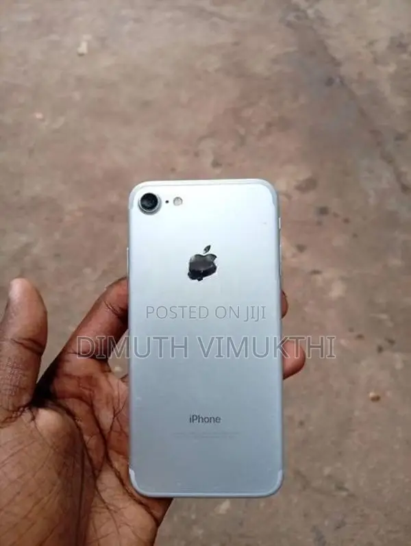 Apple iPhone 7 (Used)