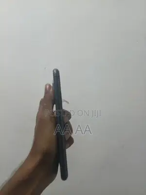 Apple iPhone 11 (Used)