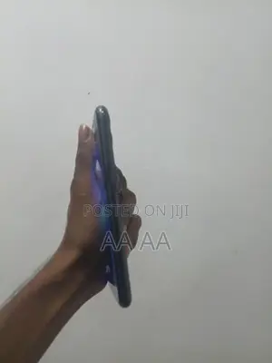 Apple iPhone 11 (Used)